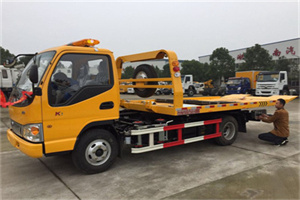 伍家岗区哪里有拖车服务